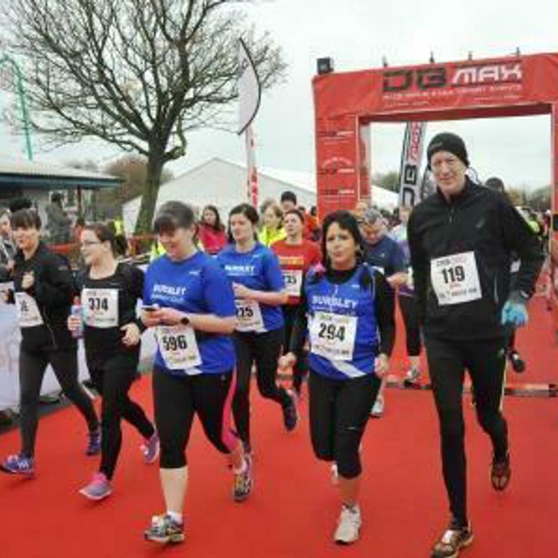 Castle Combe Chilly 10k November 2023 Sun 19 Nov Findarace