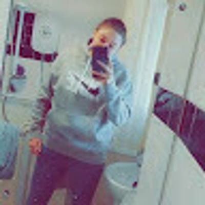 Courtney macca profile picture